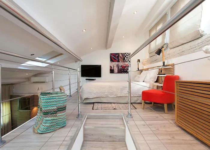 Superbe Loft Vieil Lägenhet