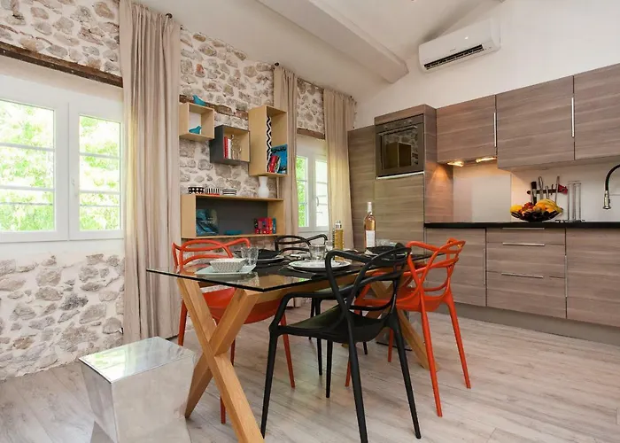 Superbe Loft Vieil Lägenhet